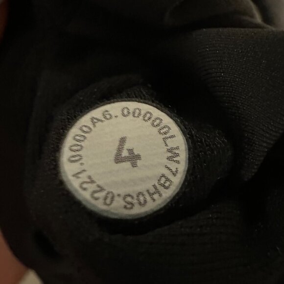 "NWOT Lululemon Wunder Train High Rise Short 8" - Picture 8 of 8